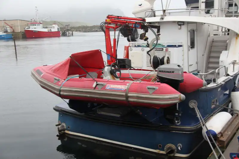 పహారా పడవ అమ్మకానికి