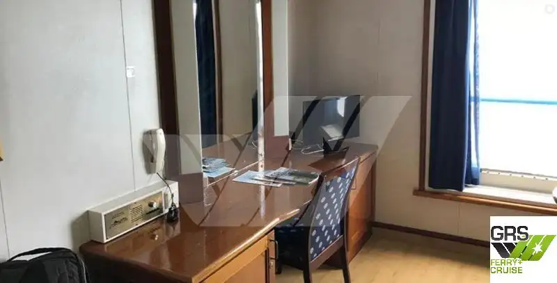 రో-రో షిప్ అమ్మకానికి