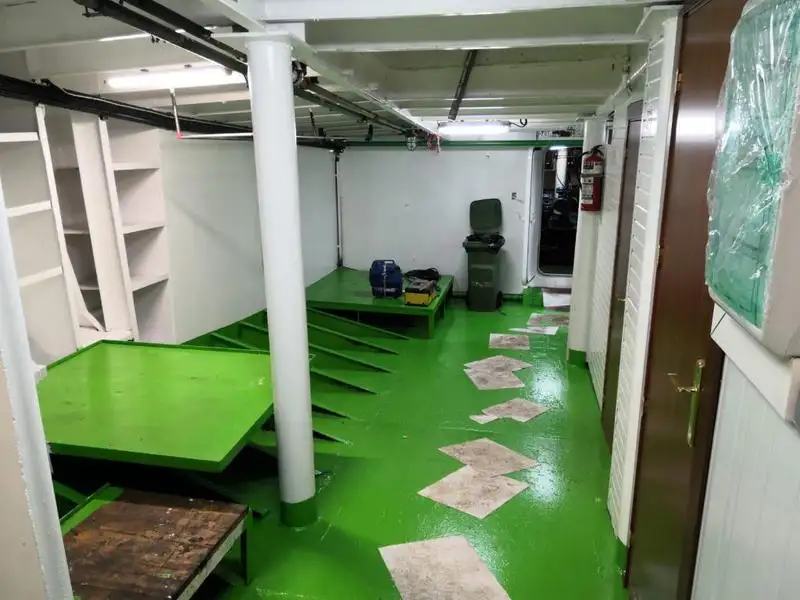 పని చేసే పడవలు అమ్మకానికి