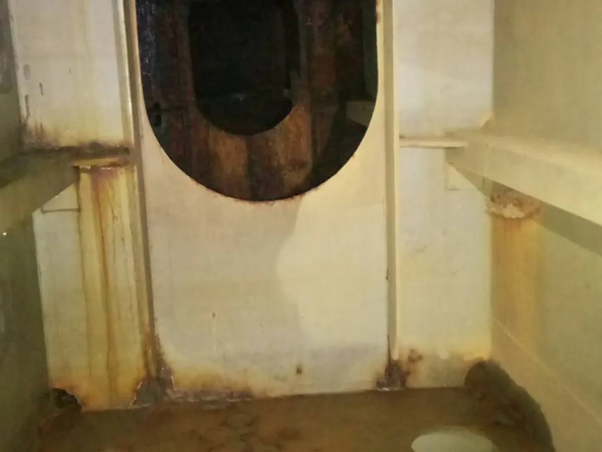 ఆయిల్/కెమికల్ ట్యాంకర్ అమ్మకానికి