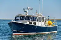 Purse seiner అమ్మకానీకి వుంది