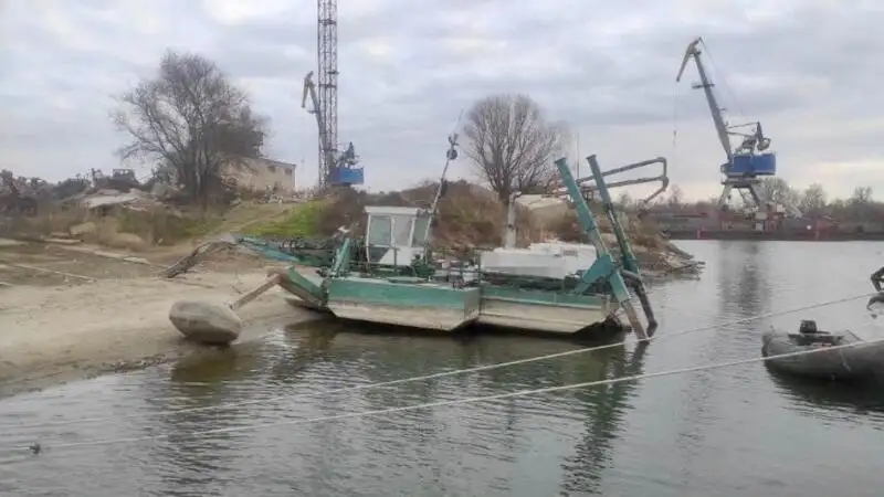 డ్రెడ్జర్ అమ్మకానికి