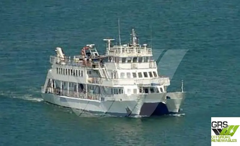 ప్రయాణీకుల నౌక అమ్మకానికి