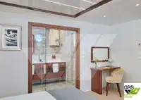క్రూయిజ్ ఓడ అమ్మకానికి