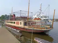 ఫెర్రీ ఓడ అమ్మకానికి