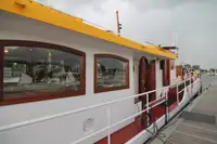 క్రూయిజ్ ఓడ అమ్మకానికి
