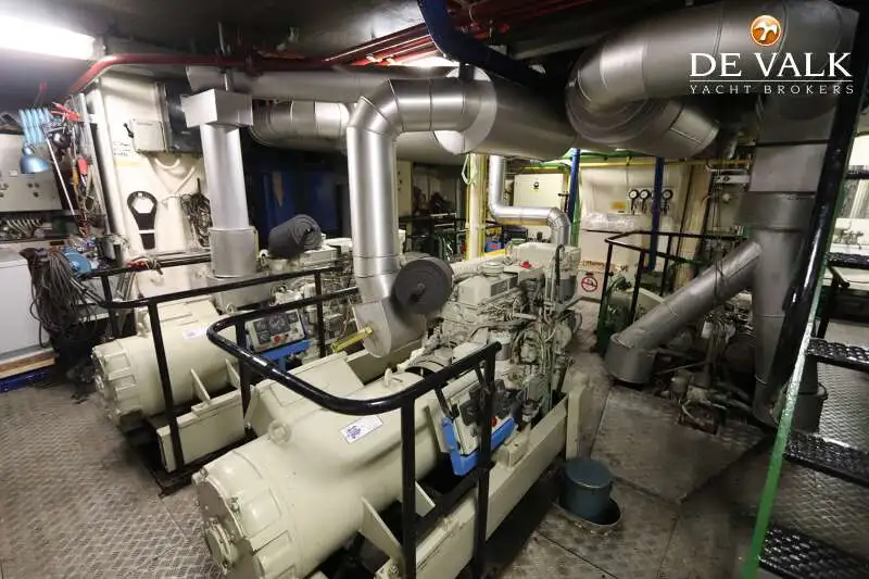 ఫ్లోటింగ్ హోటల్ అమ్మకానికి