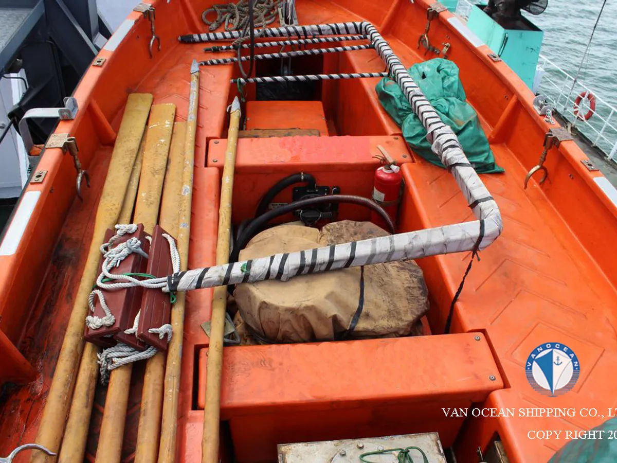 ఆయిల్/కెమికల్ ట్యాంకర్ అమ్మకానికి