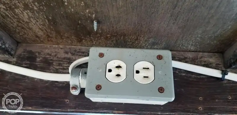 కాటమరాన్ అమ్మకానికి