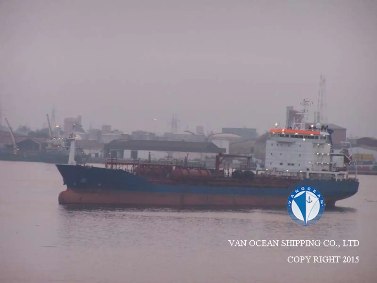 ఆయిల్/కెమికల్ ట్యాంకర్ అమ్మకానికి