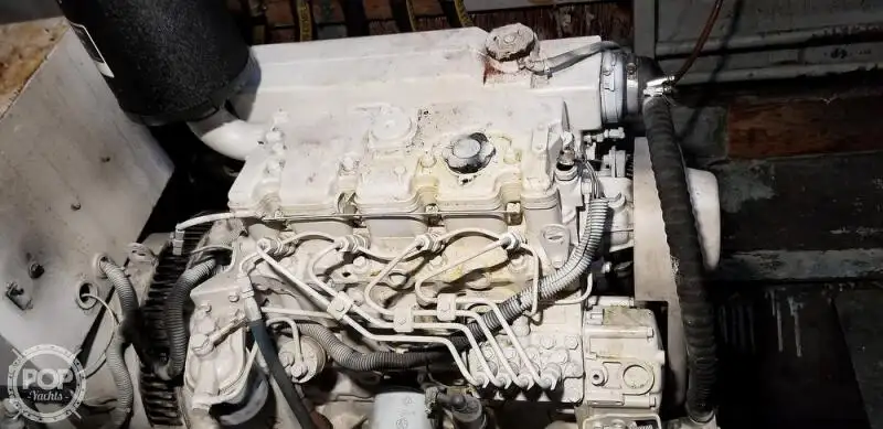 కాటమరాన్ అమ్మకానికి