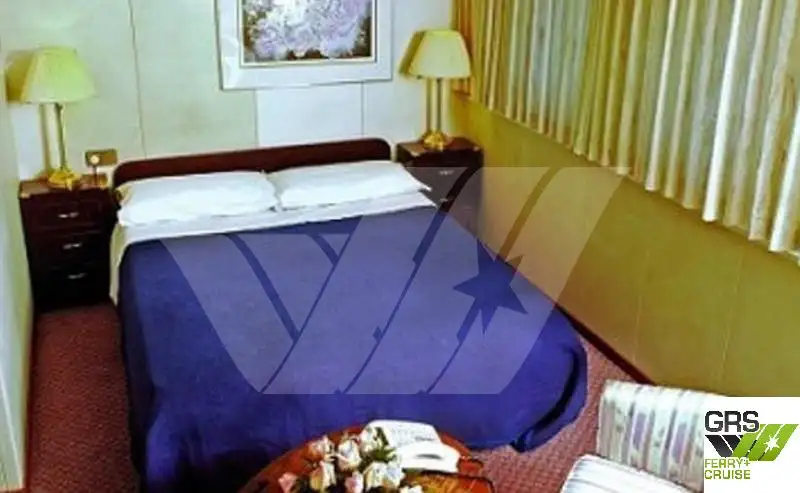 రో-రో షిప్ అమ్మకానికి