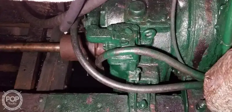 కాటమరాన్ అమ్మకానికి