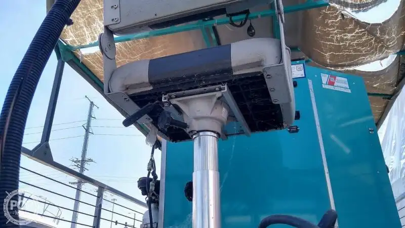 కంటైనర్ ఓడ అమ్మకానికి
