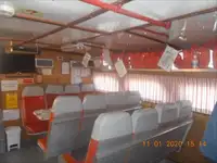 సిబ్బంది పడవ అమ్మకానికి