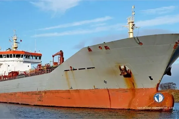 Oil/Chemical tanker for sale