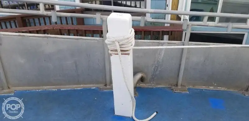 కాటమరాన్ అమ్మకానికి