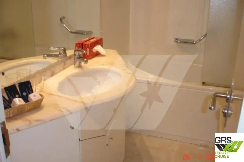 క్రూయిజ్ ఓడ అమ్మకానికి