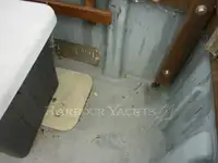 ట్రాలర్ అమ్మకానికి