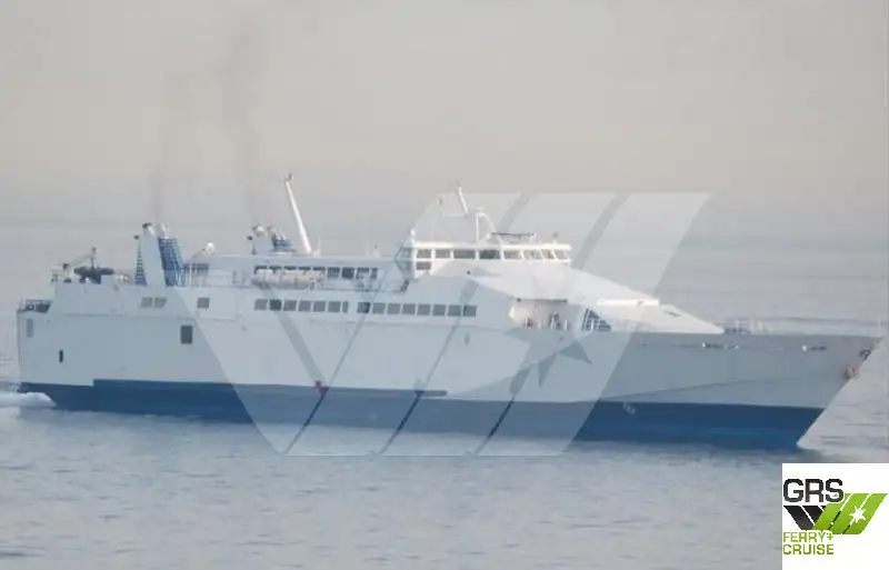 రో-రో షిప్ అమ్మకానికి