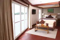 క్రూయిజ్ ఓడ అమ్మకానికి
