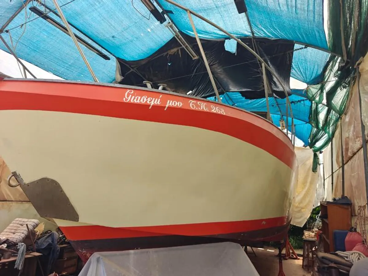 పని చేసే పడవలు అమ్మకానికి