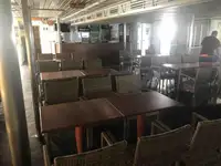 కాటమరాన్ అమ్మకానికి