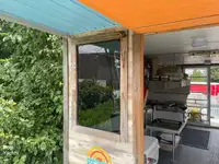 కాటమరాన్ అమ్మకానికి