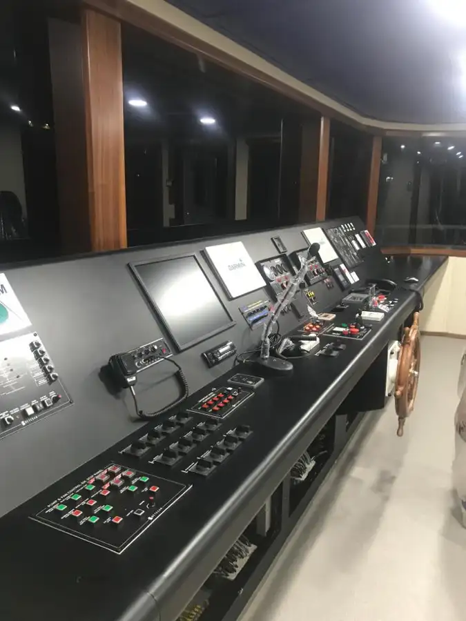 క్రూయిజ్ ఓడ అమ్మకానికి