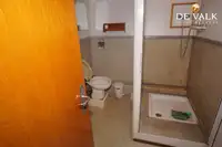 పరిశోధన నౌక అమ్మకానికి