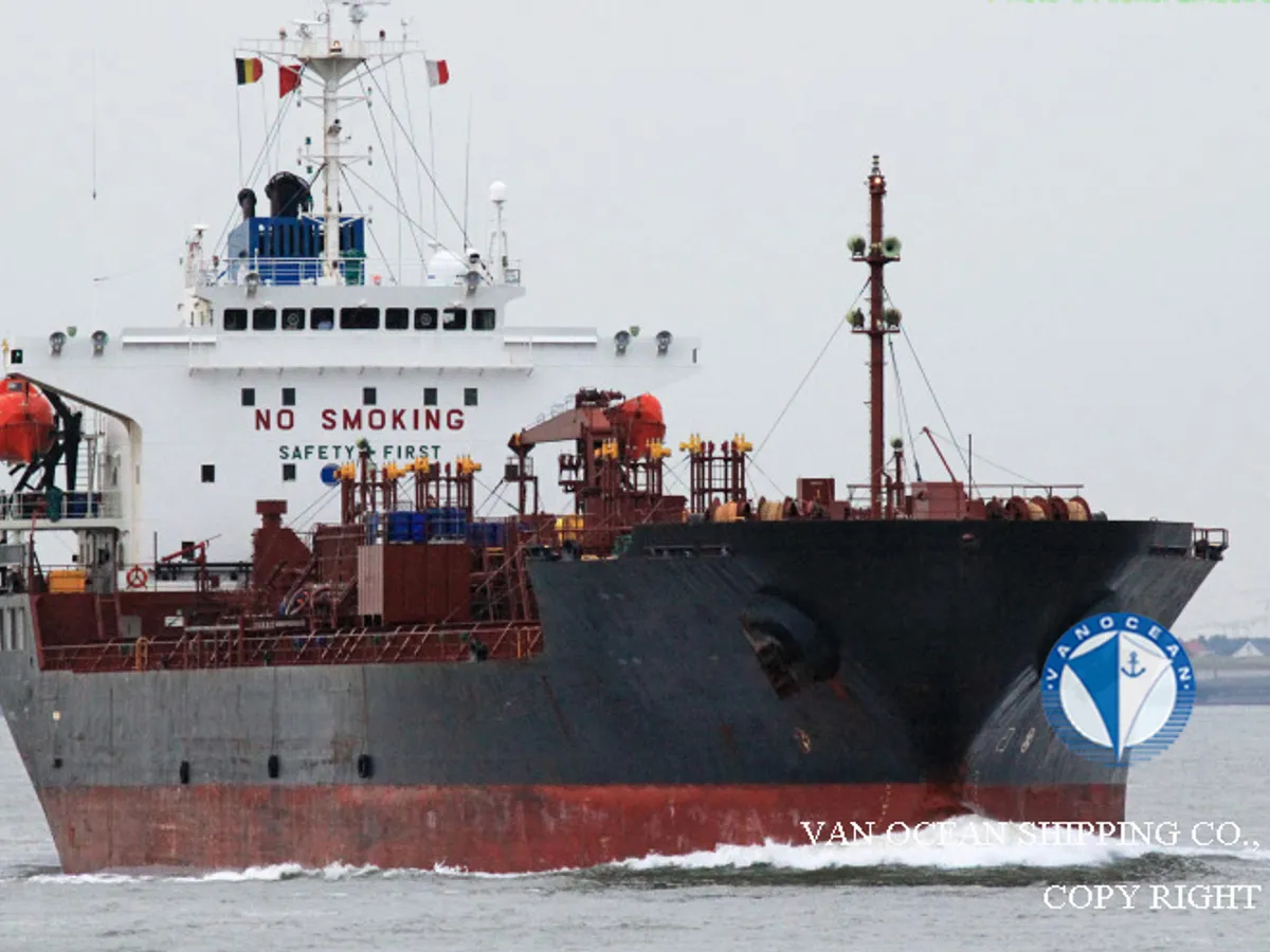 ఆయిల్/కెమికల్ ట్యాంకర్ అమ్మకానికి