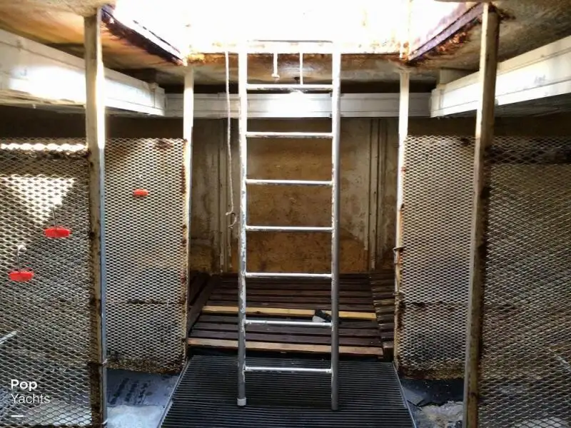 ట్రాలర్ అమ్మకానికి
