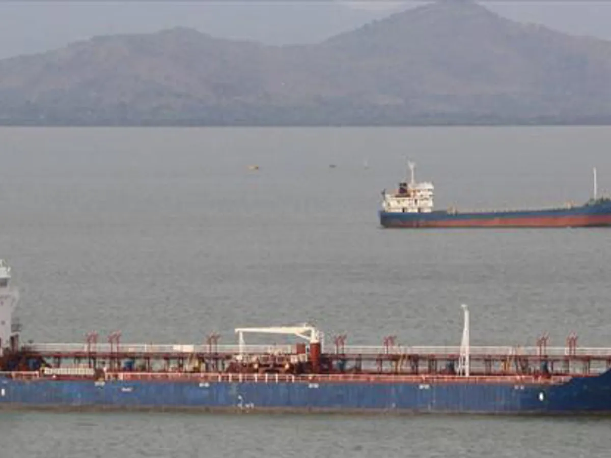 ఆయిల్/కెమికల్ ట్యాంకర్ అమ్మకానికి