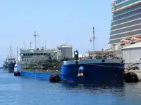 Oil/Chemical tanker అమ్మకానీకి వుంది