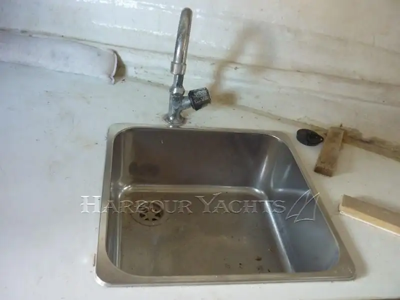 ట్రాలర్ అమ్మకానికి