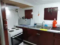 కంటైనర్ ఓడ అమ్మకానికి