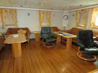 Purse seiner అమ్మకానీకి వుంది