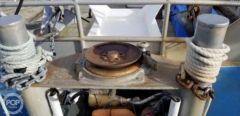 కాటమరాన్ అమ్మకానికి