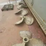 సిబ్బంది పడవ అమ్మకానికి