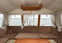 కాటమరాన్ అమ్మకానికి