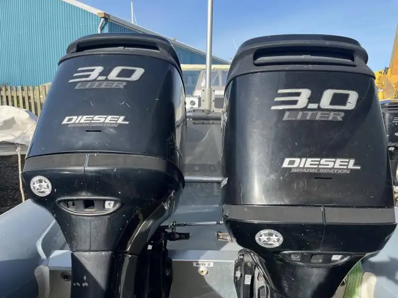 రిజిడ్ ఇన్ఫ్లేటబుల్ బోట్ అమ్మకానికి