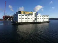 Floating hotel అమ్మకానీకి వుంది