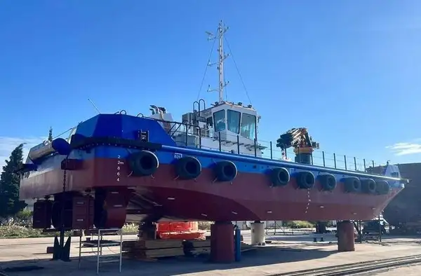 Container ship for sale