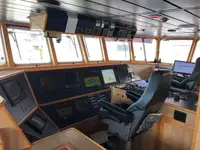 Purse seiner అమ్మకానీకి వుంది