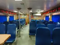 సిబ్బంది పడవ అమ్మకానికి