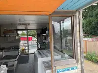 కాటమరాన్ అమ్మకానికి