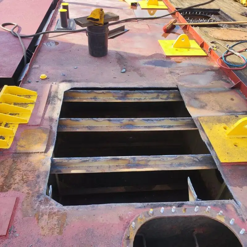 బార్జ్ అమ్మకానీకి వుంది