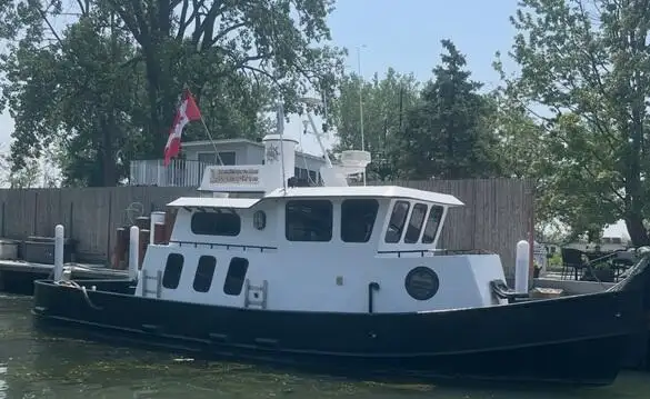 తోపుడు పడవ అమ్మకానీకి వుంది