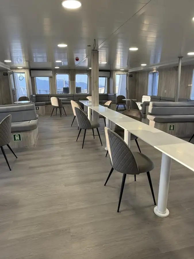 రోపాక్స్ షిప్ అమ్మకానీకి వుంది