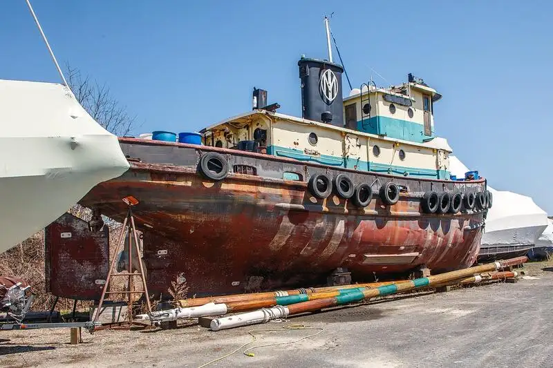 తోపుడు పడవ అమ్మకానీకి వుంది